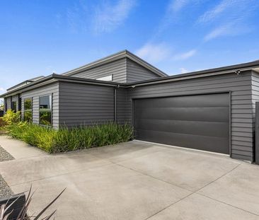 Coastal Living Made Easy - Photo 4