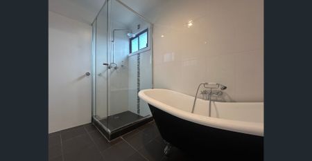 Freshly Upated 3 Bedroom Home with Double Driveway! - Photo 4