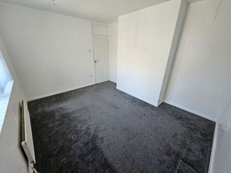 Sutherland Road, Heywood - Photo 5