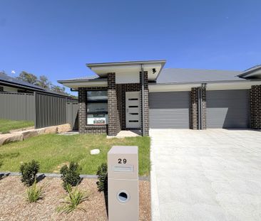 Brand New 3 Bedroom Family Home! - Photo 3