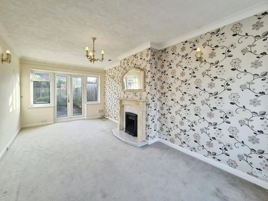 3 bedroom semi-detached house to rent - Photo 1