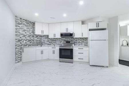 For Lease - 74 Pinebrook Circle, Caledon, Ontario - Photo 4