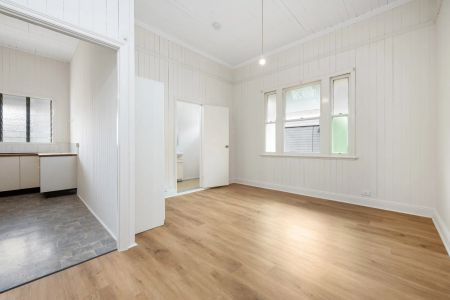 Unit 4/11 Taylor Street, - Photo 2