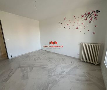 Appartement 4 pièces à louer à La Celle Saint Cloud - Photo 1