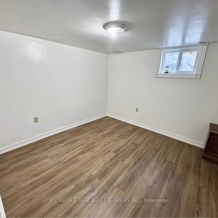 61 Christina Crescent #Basement - Photo 1