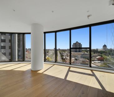 Light-Filled Two-Bedroom Apartment in Conservatory - Photo 1