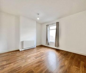 3 bedroom House To Let - Photo 1