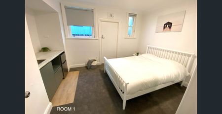 Fantastic Studio House | Studio For Rent - Photo 3