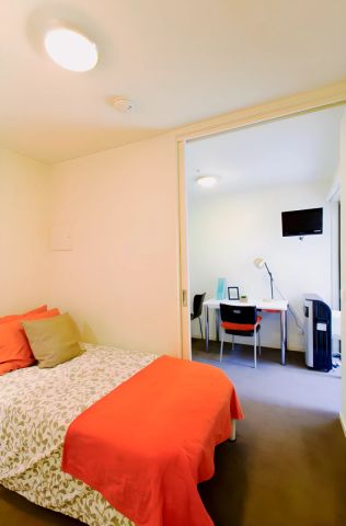 1 Bedroom with terrace - Photo 3