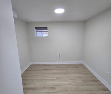 For Lease - 2088 Chris Mason Street, Oshawa, Ontario - Photo 5