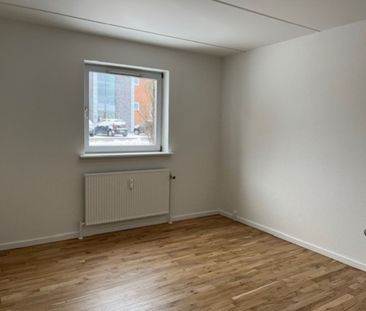 Stue lejlighed med god syd/vestvendt terrasse - Photo 1