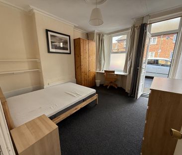 3 bedroom terraced house to rent - Photo 6