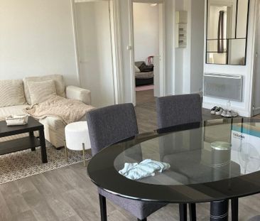 Location Appartement 3 pièces 58m² LE PETIT QUEVILLY 76140 - Photo 1