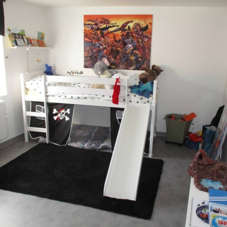 Carnin, T3 rénové mezzanine, 73m2, cuisine équipée, stationnement. Dispo 31/01/2025. Loyer:700€, - Photo 1