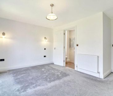 5 bedroom detached house to rent - Photo 1