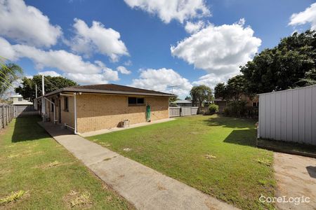 Large Family Home in Mount Pleasant - Photo 5