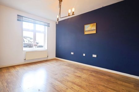 Wessex Gate, Malmesbury Park Road, Bournemouth - Photo 2