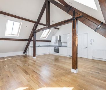 2 bedroom flat to rent - Photo 2