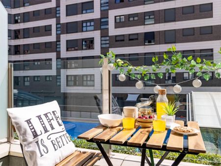 Piso de alquiler en Calle de Carlos y Guillermo Fernández Shaw, 1, Adelfas - Photo 4