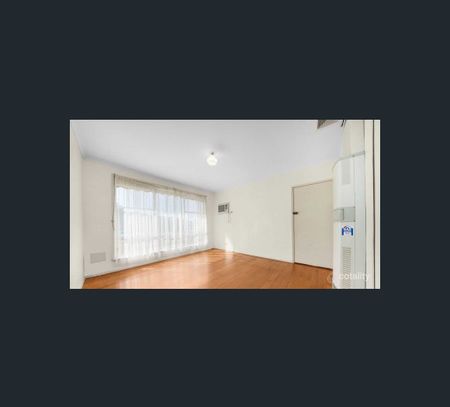 2 Deborah St, Werribee, Vic 3030 - Photo 4