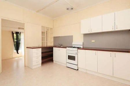 29 Alderley Avenue, Alderley QLD 4051 - Photo 4