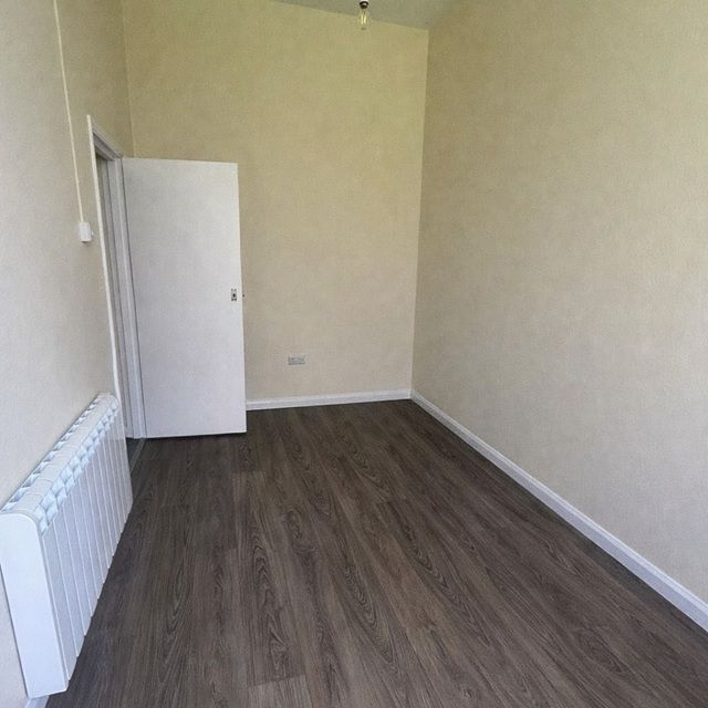 Studio Flat, Sillwood Place, BN1 - Photo 1