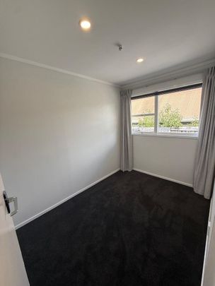 2 bedroom unit - Photo 1