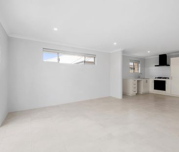 FRESH, MODERN & READY TO MOVE IN NOW - Photo 6