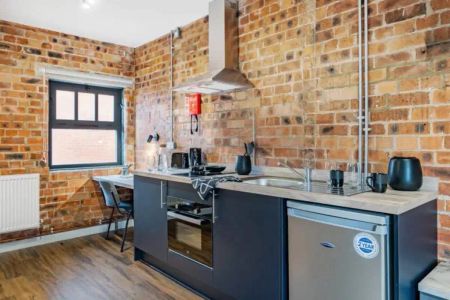 Gold Studio - Photo 4