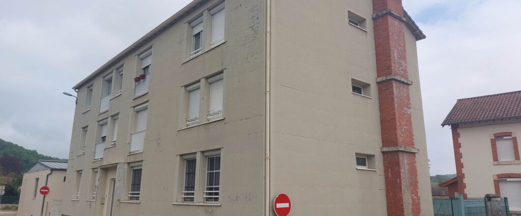 APPARTEMENT T4 – LUGNY – CHAUFFAGE COMPRIS - Photo 1