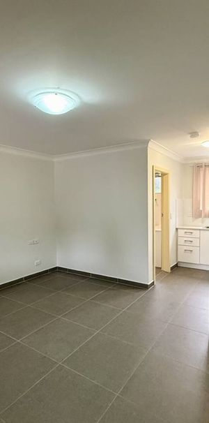 18/237 Sharp Street, Cooma - Photo 1