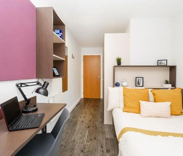 1 bedroom in a flat share to rent - Photo 1