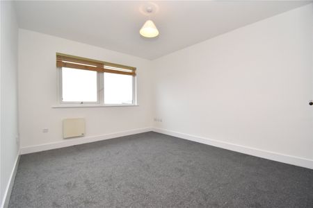 De Grey Road, Colchester, Essex, CO4 5TZ - Photo 5