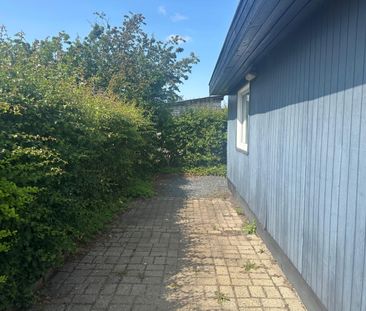 <b>RUMMELIG OG LYS 5-VÆRELSES LEJLIGHED I GUG – 147 M² MED STOR ALT... - Photo 1