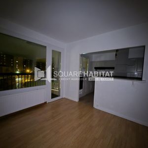 Location Appartement 4 pièces 69m² DUNKERQUE 59430 - Photo 2