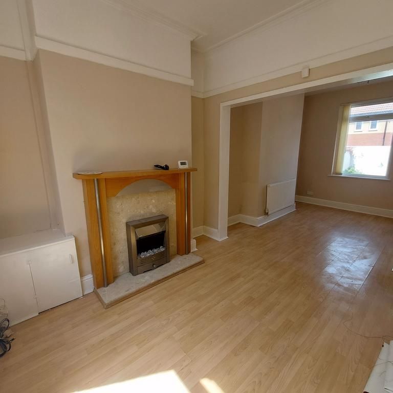 3 bedroom terraced house to rent - Photo 1