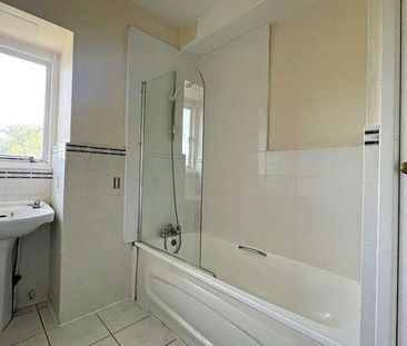 Bournemouth, BH1 - Photo 2