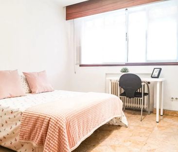 Calle de Beatriz de Bobadilla, Madrid, Community of Madrid 28040 - Photo 1