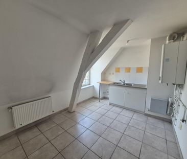 Location Appartement 3 pièces 79m² ST OMER 62500 - Photo 2