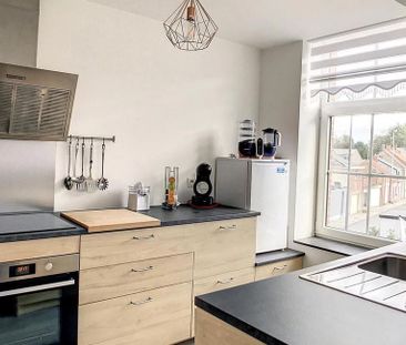Appartement te huur in Péruwelz voor € 800 met 2 slaapkamers - Foto 6