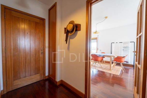 Apartamento T1 com terraço e lugar de garagem - Photo 1