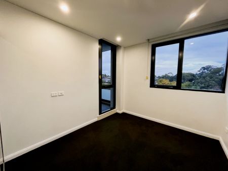 3 bed 2 bath*256 - Photo 5