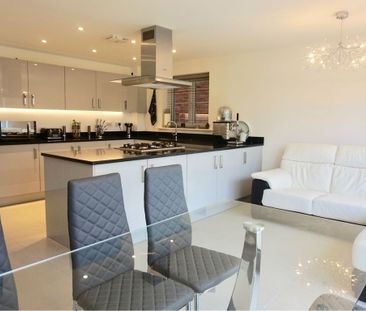 Lewis Crescent, Wellington, Telford - Photo 5