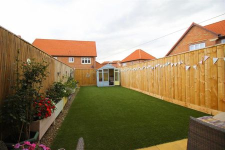 2 bedroom terraced house to rent - Photo 3