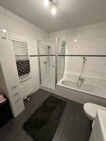 <h1 class="md:text-xl md:leading-6 mt-4 md:mt-10 lg:mb-6 mb-3 text-primary-500 font-semibold text-base leading-5"> Wohnung in Frankenthal (Frankenthal Kernstadt) </h1> - Photo 4