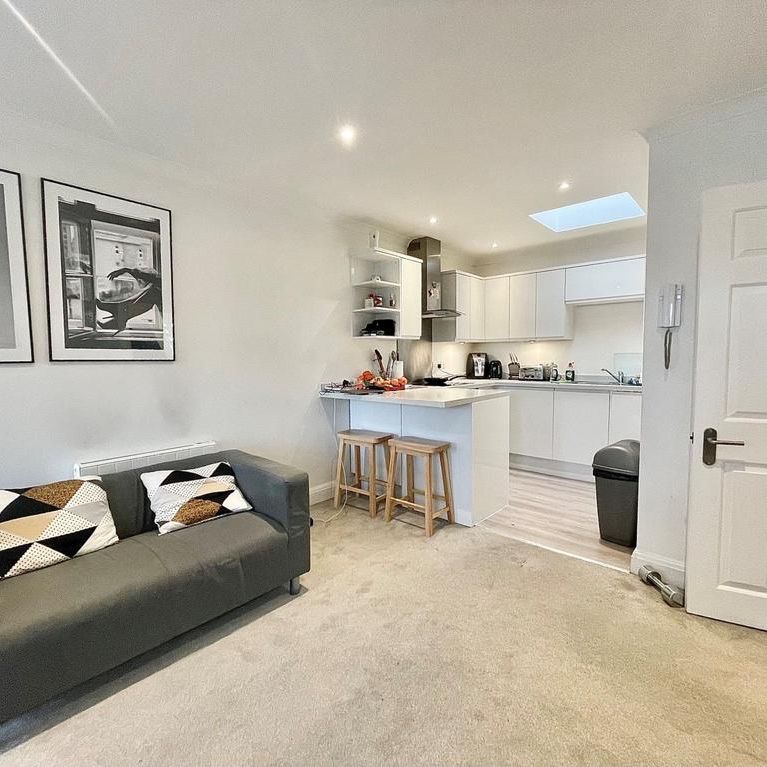 1 bedroom flat to rent - Photo 1