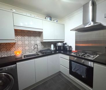 Parkstone, Ringwood Road, BH12 4LS, Poole - Photo 3