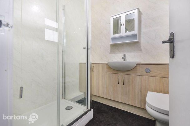 2 bedroom semi-detached bungalow to rent - Photo 1