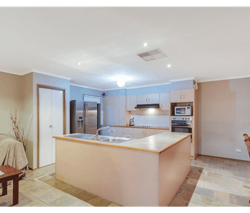 Spacious Family Living with Alfresco Appeal in a Prime Epping Location - Photo 5