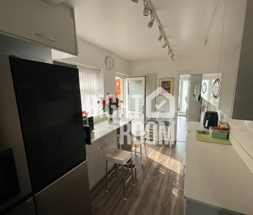 1 bedroom in a house share to rent - Photo 5